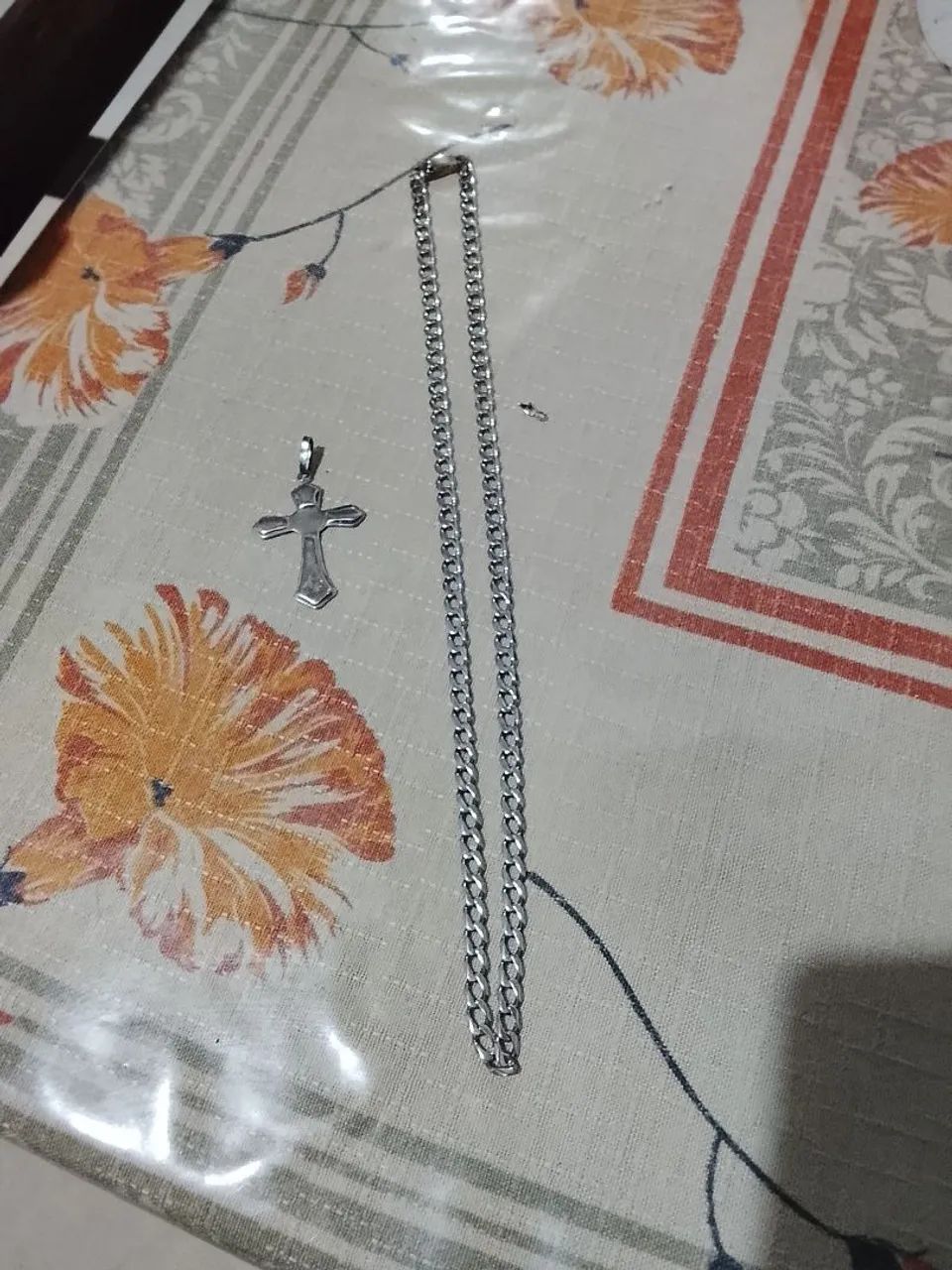 Corrente de prata com pingente 