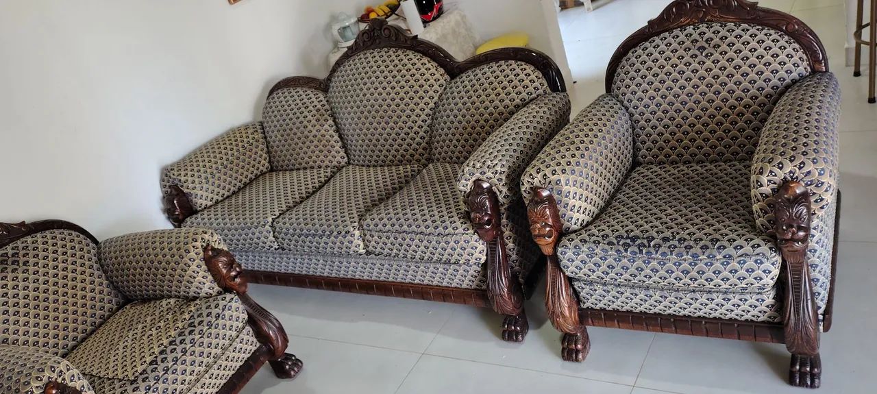Sofá antigo para de leão raríssimo 
