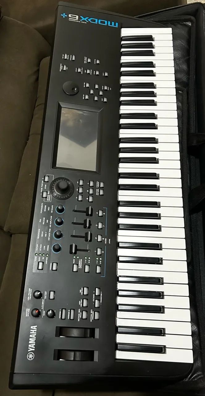 Teclado Yamaha MODX6+ - Foto 5
