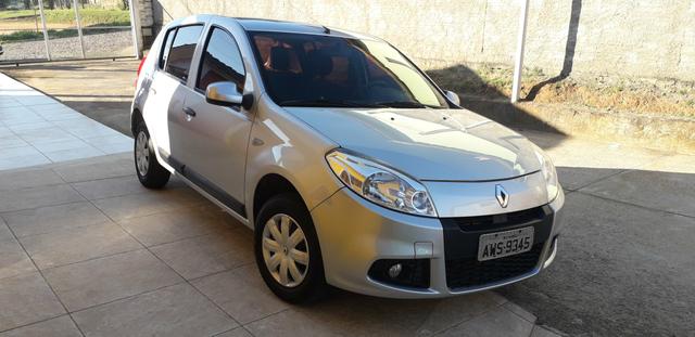 Renault Sandero Expression 1.0 estado de Novo
