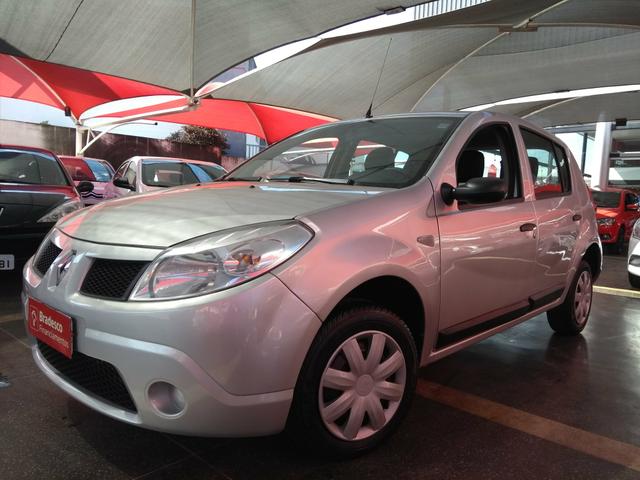 Sandero 1.0 2008/2009 Financio Aceito Troca Temos Palio Gol Punto Uno Siena Ka Celta Clio