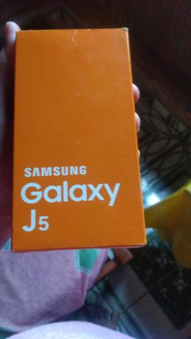 Vendo esse j5