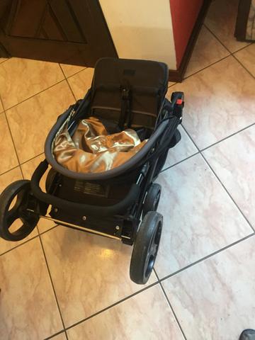 Carrinho de bebê e cadeirinha para carro seminovos - Foto 3