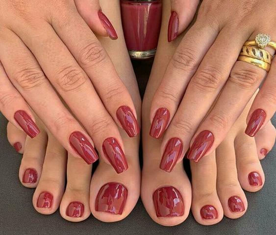 Manicure & Pedicure