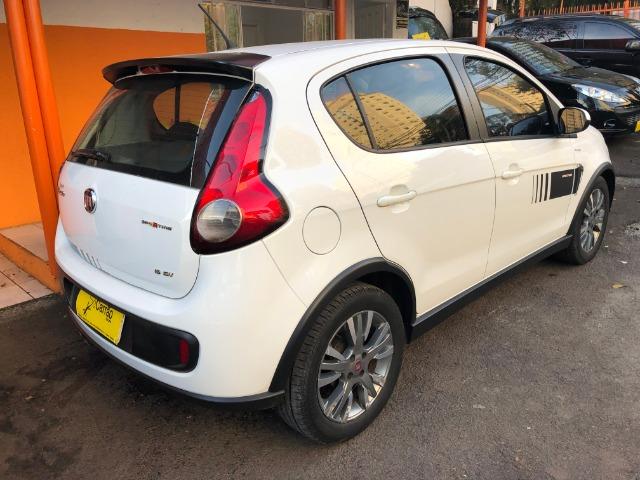 36.900,00/ Palio Sporting Dualogic 1.6 2015 Branco Completo - Financio - Foto 8