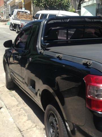 Vendo Montana LS 1,4 preta - Foto 3