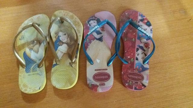 Desapego chinelos de menina - Foto 2