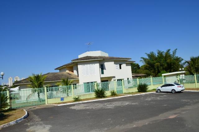 Lazer Completo, 3000m² de Área Verde, Porcelanato