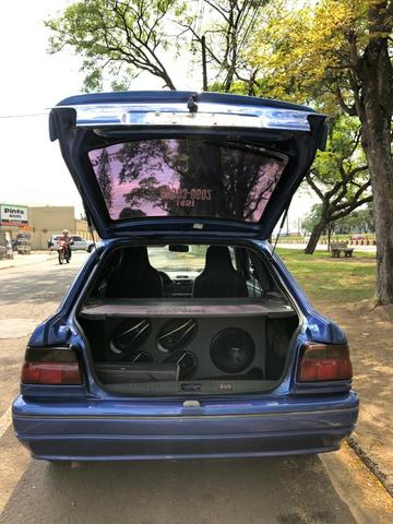 Vende-se Ford Escort em perfeito estado. - Foto 5