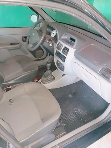 Vendo Clio carro muito novo troco em moto do meu agrado - Foto 3