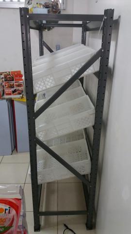 VENDO FRUTEIRA NOVA SLIM C/9 CAIXAS 2,00x1,20x0,60 - Foto 2