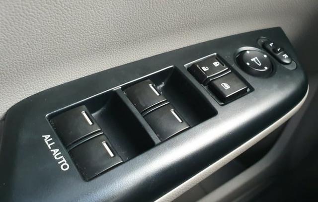 Civic LXR 2.0 Aut. 59.091km apenas! - Foto 9