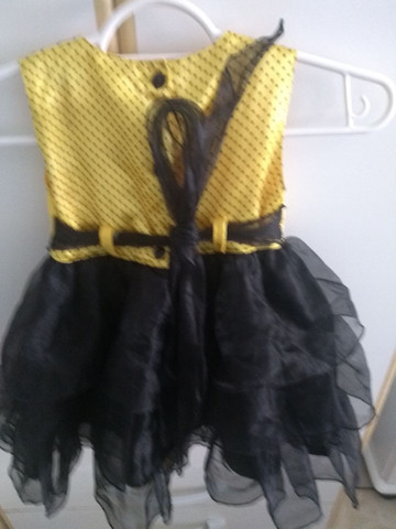 vestido infantil abelhinha