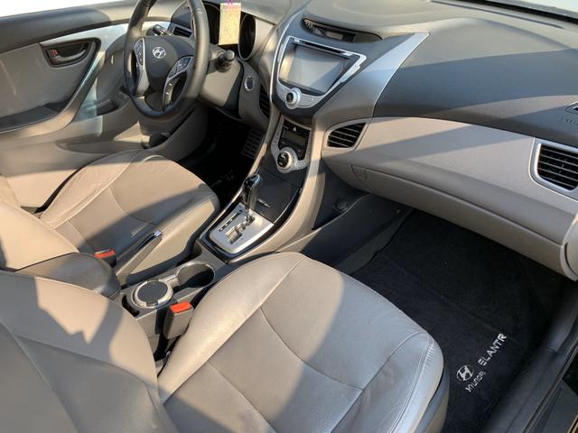 Elantra - Foto 2