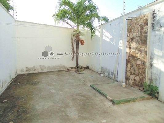 Excelente casa duplex solta com 03 suítes na Lagoa Redonda - Foto 11