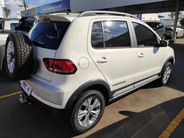VOLKSWAGEN CROSSFOX 1.6 MSI FLEX 16V 2017 - Foto 3