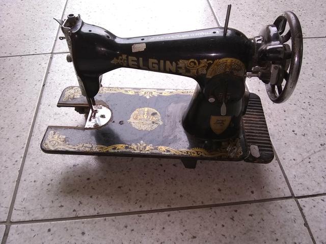 Máquina de custura