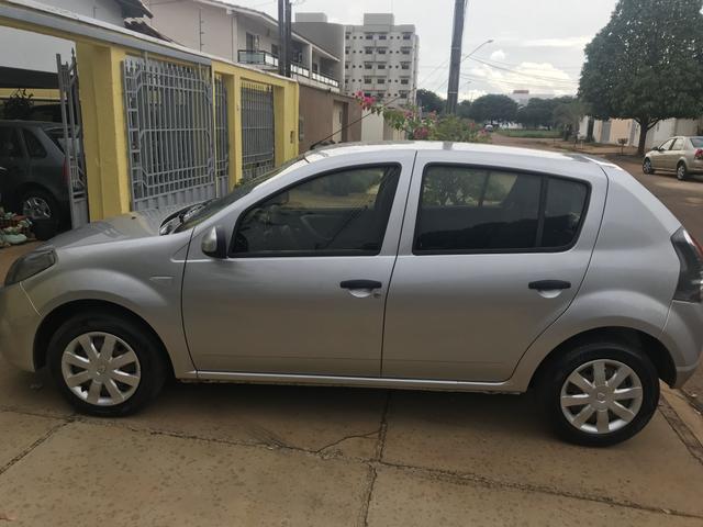 Vendo Renault Sandero 2014 - Foto 9