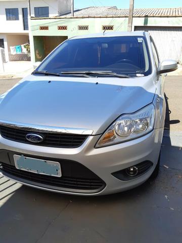 Urgente. Focus Hatch 1.6 Impecável