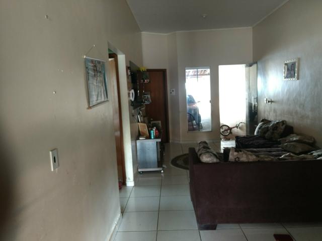 Vende se uma casa na vila de Furnas Minaçu quitada ou so ó ágio - Foto 3