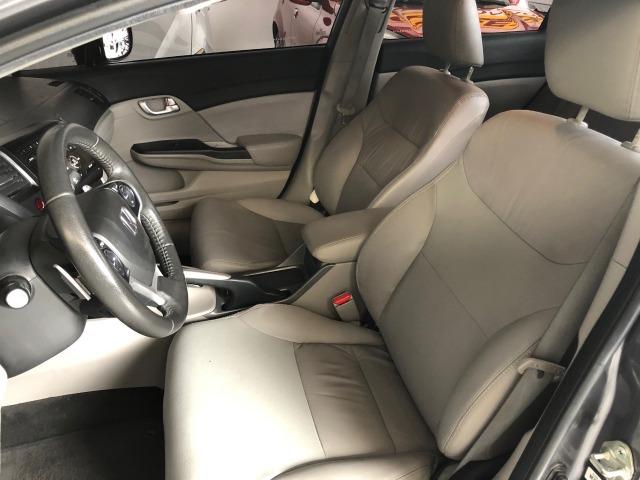 Civic LXR 2015, automático, 32.000km, pneus novos, revisões na Honda - Foto 7