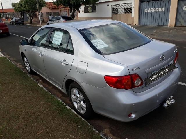 Toyota Corolla GLI ? 2010/2011 ? 1.8 FLEX - Manual - Cor Prata - 2° Dono - (Completo) - Foto 4