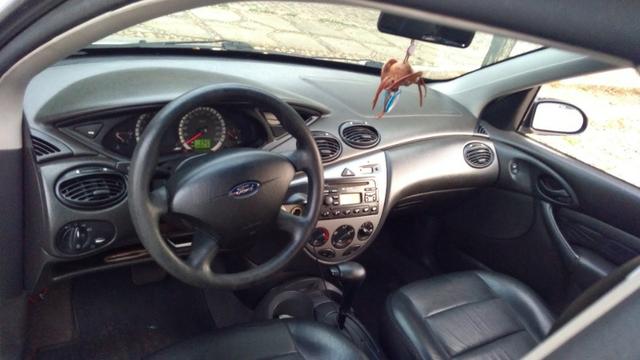 Ford Focus 2.0 Automático 2005 (Completo) - Foto 9