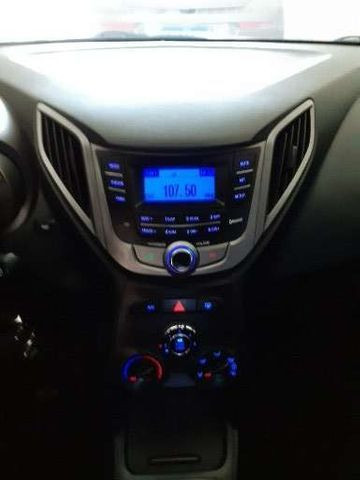 Hyundai HB20 14/15 1.0 R$ 29.900 - Foto 9