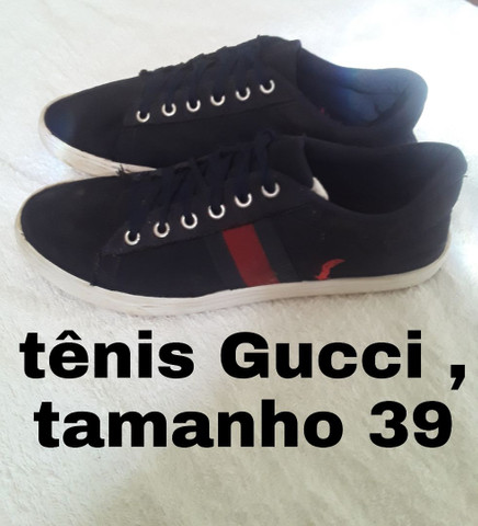 tres tenis por