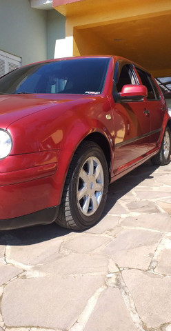 Vendo golf impecável