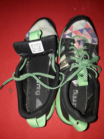 tenis adidas traxion