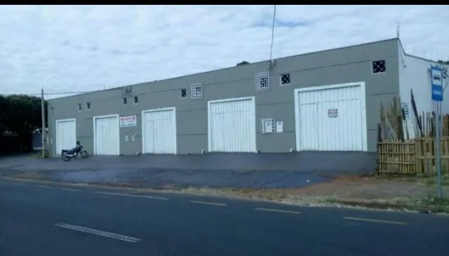 Alugo Salão Próximo da Av. Domingos Falavina de 120 metros