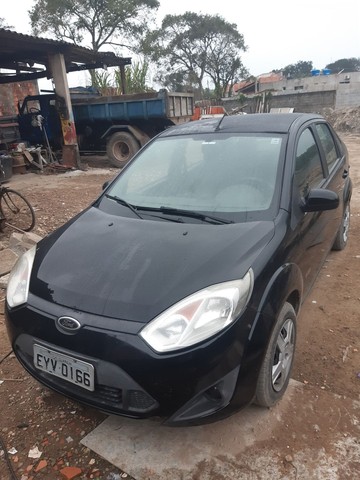 FIESTA SEDAN