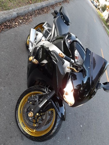 HONDA CBR 1000 RR FIREBLADE