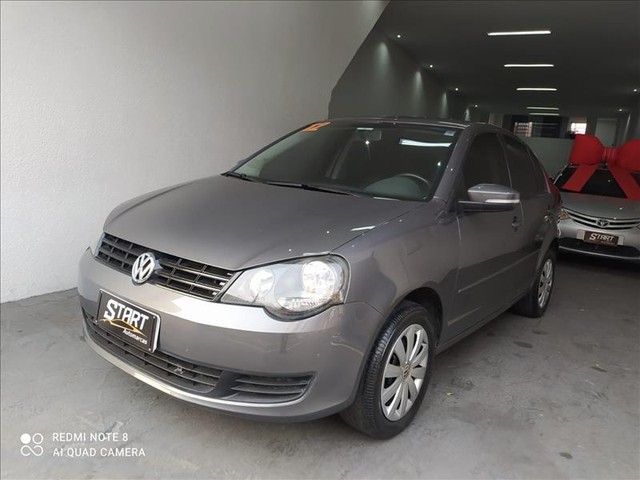 VOLKSWAGEN POLO SEDAN 1.6 MI COMFORTLINE 8V