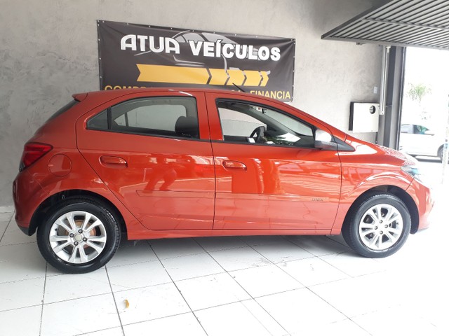 GM ONIX 1.0 LOLLAPALOOZA 2014