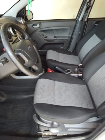 FORD FIESTA SEDAN 2014