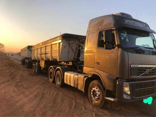 CAMINHÃO VOLVO FH 540