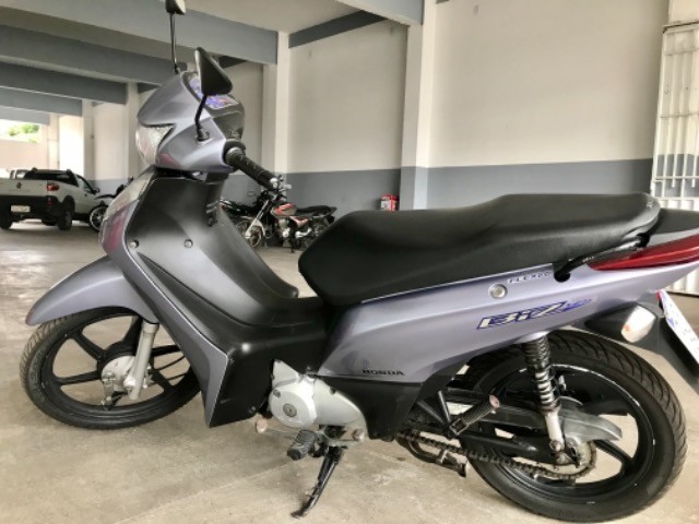 BIZ 125 ES