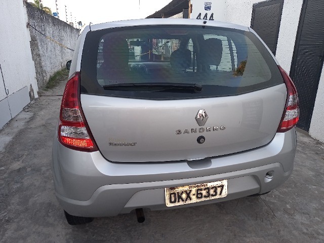 VEÍCULO RENAULT/SANDERO