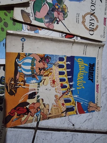 Kit Asterix Legionário Revista Uma Aventura de Asterix o Gaulês anos 1967 - Foto 2