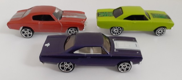 Hot Wheels Chevelle SS Roadrunner Lote 3 miniaturas  - Foto 3