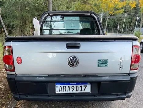 Volkswagen Saveiro 1.6 Mi Titan Cs em Curitiba