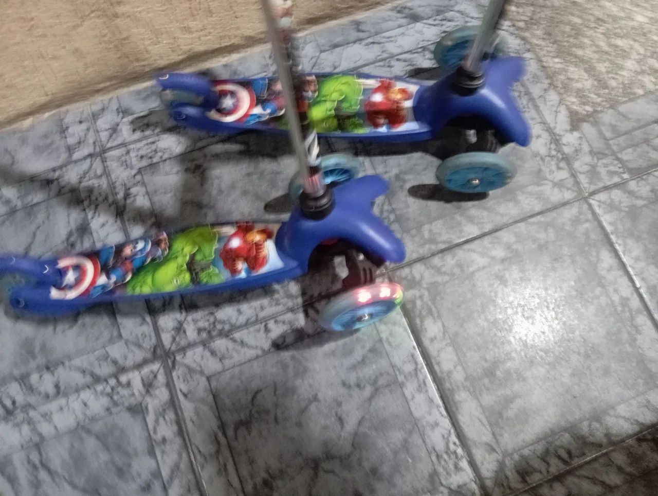 Patinete infantil Avengers - Foto 2