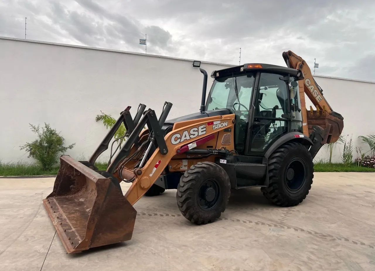 Retroescavadeira case 580n ano 2020  - Foto 2