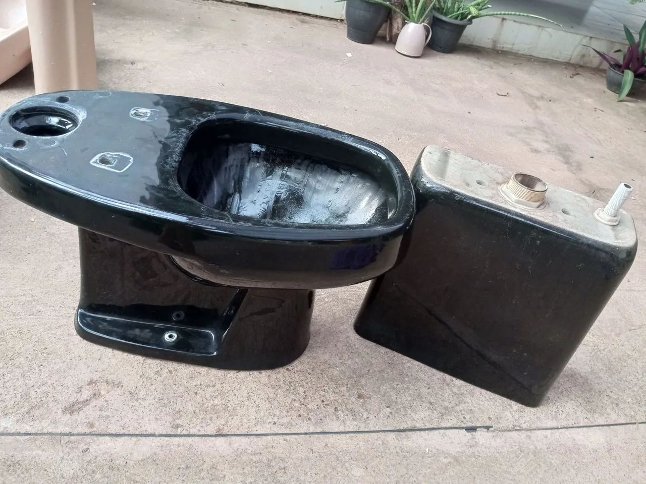 Vaso Sanitário e Caixa  com tampa- Preto