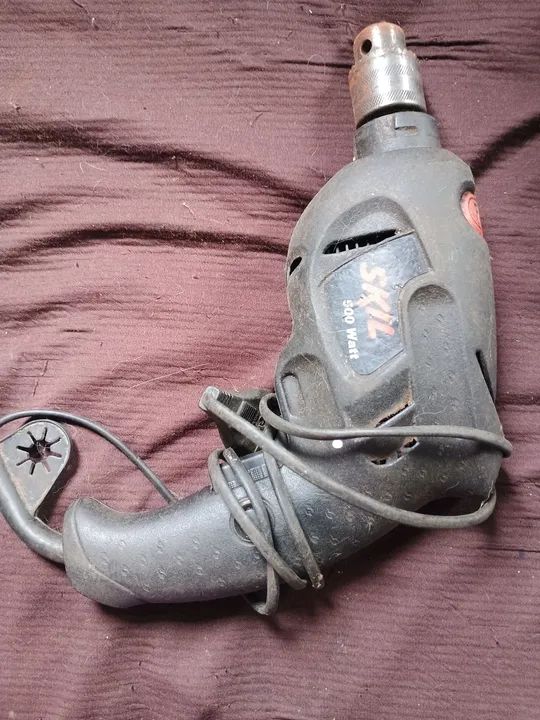 Furadeira da marca skil 