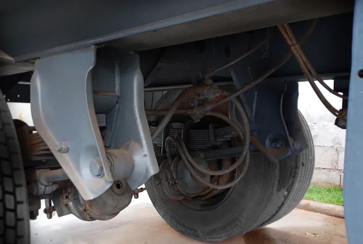 Reboque Julieta  - 02 eixos - Carga Seca C/ Boca de Lobo (Revisada e Pronta para Uso) - Foto 3