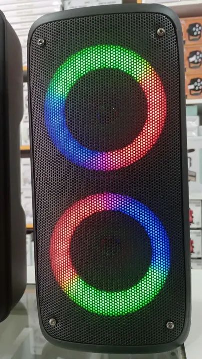 Caixa de som Bluetooth RGB tamanho médio 