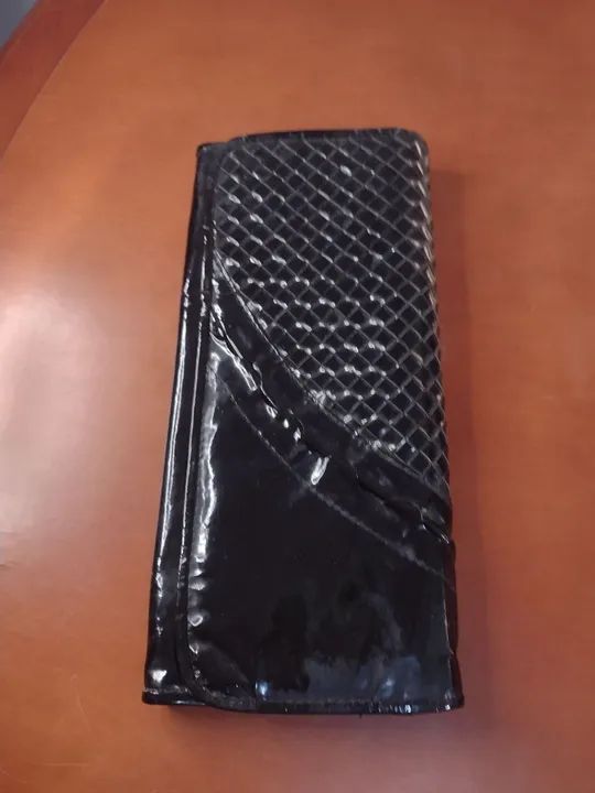 Bolsa carteira em Couro Verniz